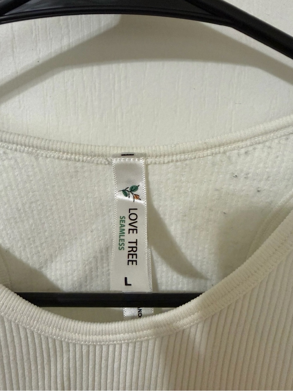 Love Tree White Ribbed Racerback Crop Tank - Picture 3 of 3